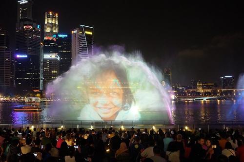 景区文旅夜游的新网红项目裸眼3D水幕电影水上投影设备