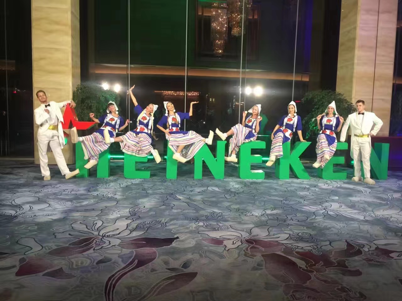 广州珠三角中外籍演艺礼仪模特乐队魔术师舞蹈四重奏模仿秀等等