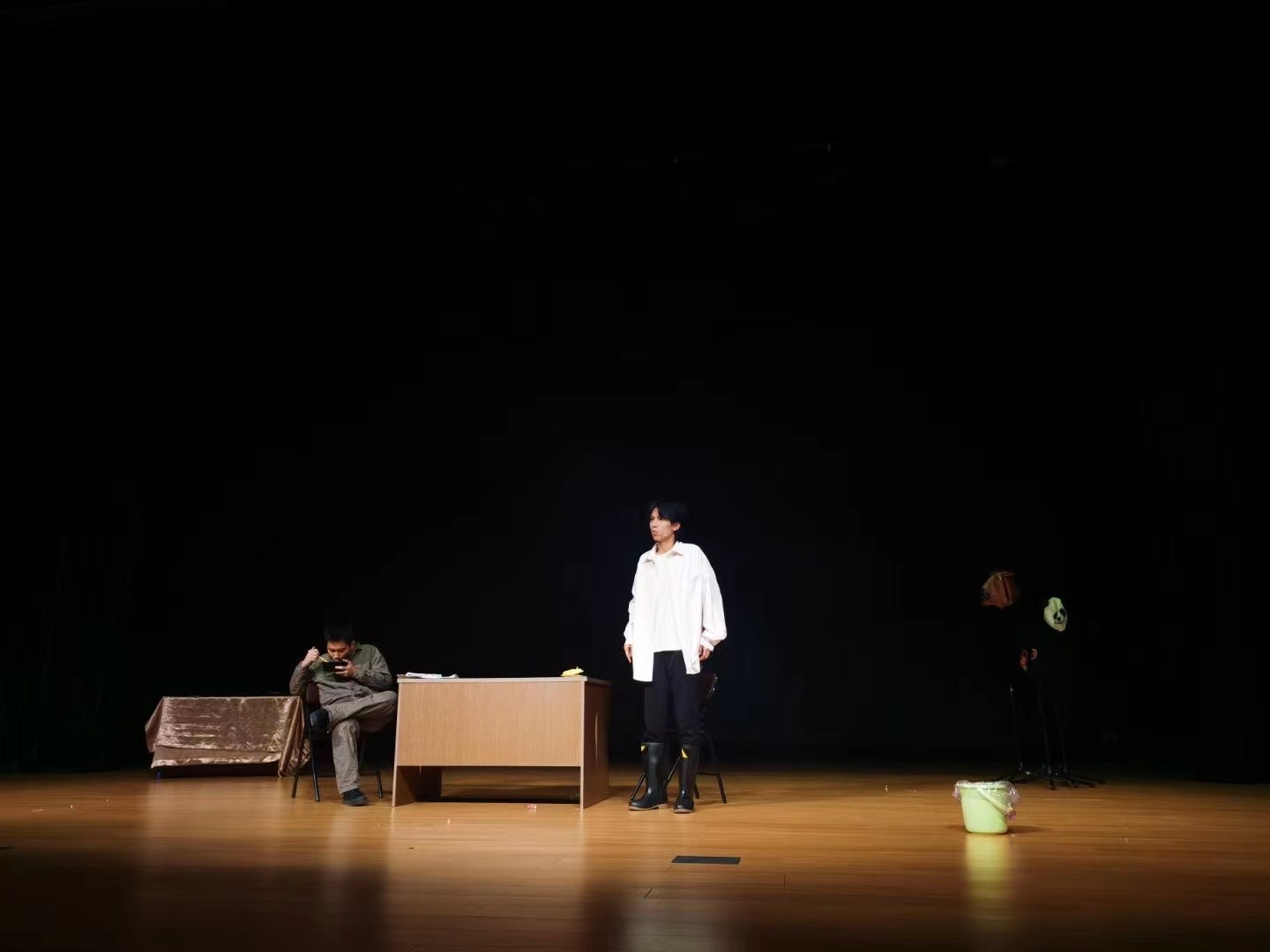 日出演艺戏剧青年剧话剧
