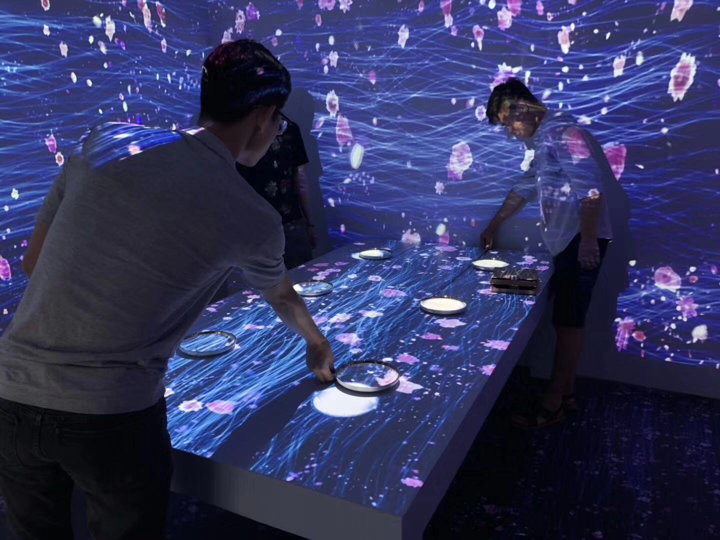 全息通道迎宾 裸眼3D舞台 全息舞台 全息投影