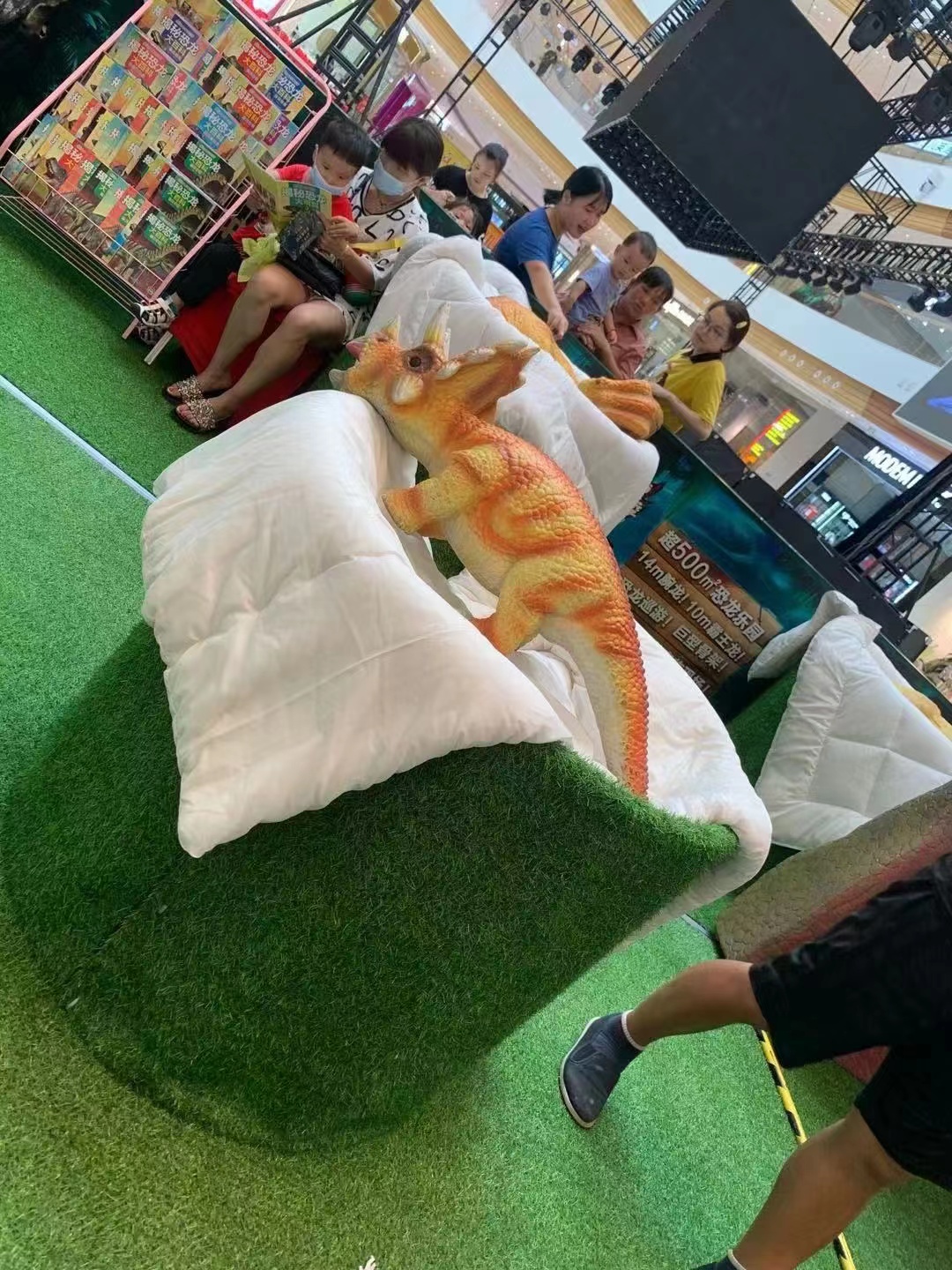 侏罗纪恐龙展