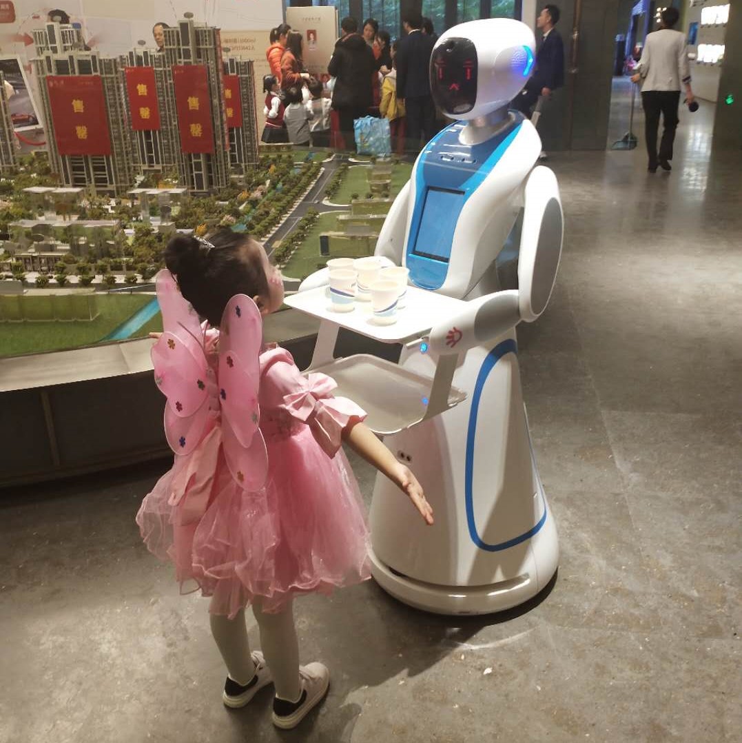 送餐机器人租赁 地产活动会议颁奖机器人 人形送餐机器人租赁