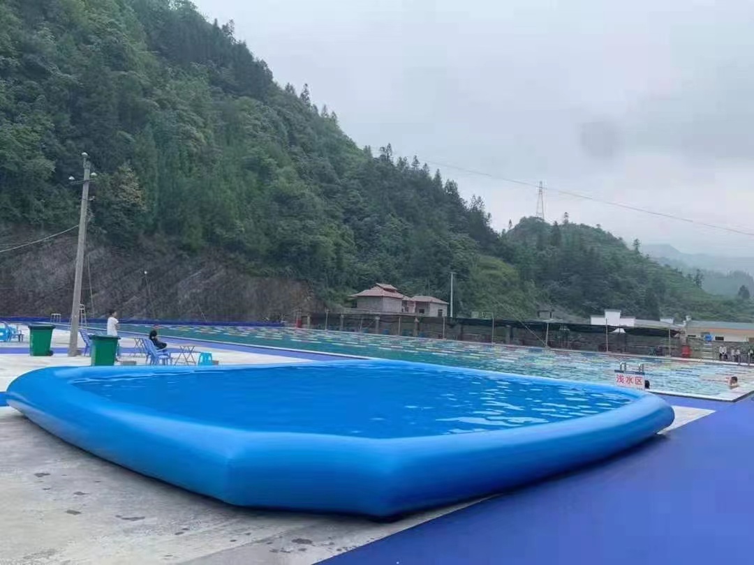 各种水上乐园设备