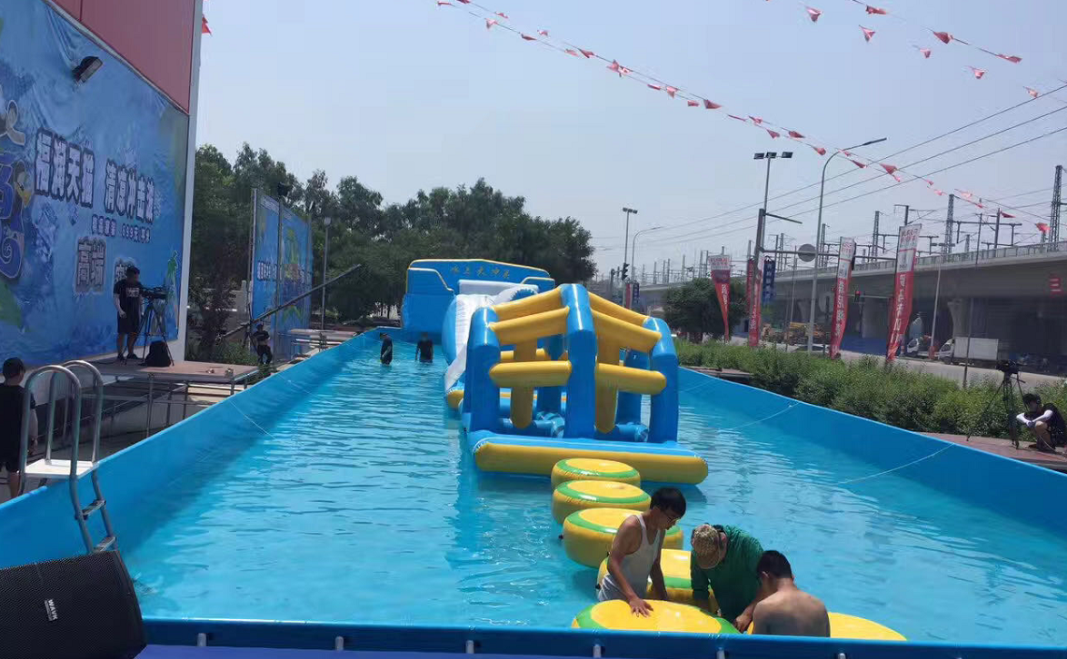 各种水上乐园设备