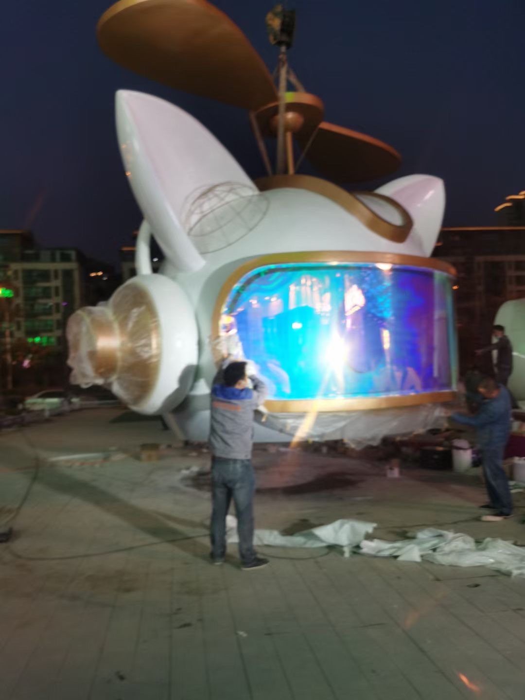 户外广场大型摆件商场开业ip吉祥物玻璃钢雕塑美陈布置