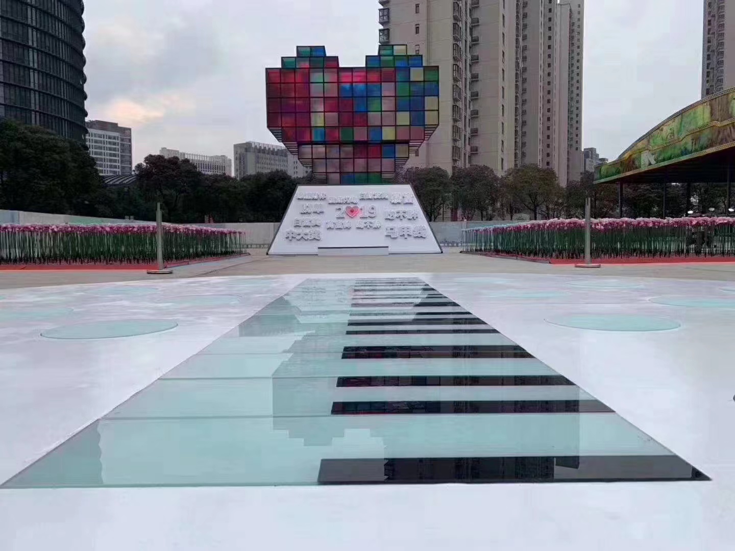 地板钢琴互动装置 脚踩地板钢琴出租出售