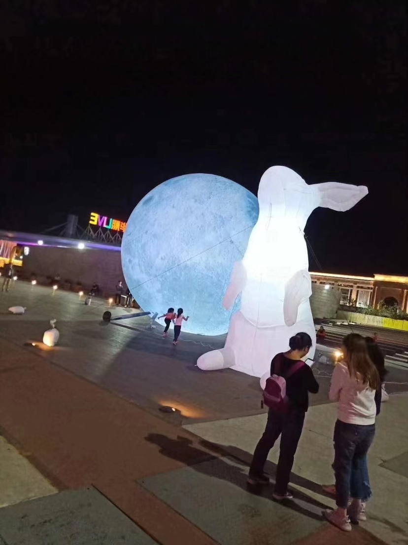 中秋气模月球发光兔子