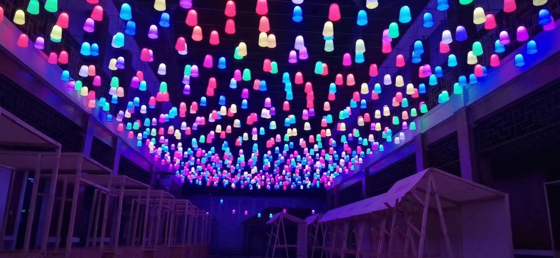 网红灯光天幕商业街亮化