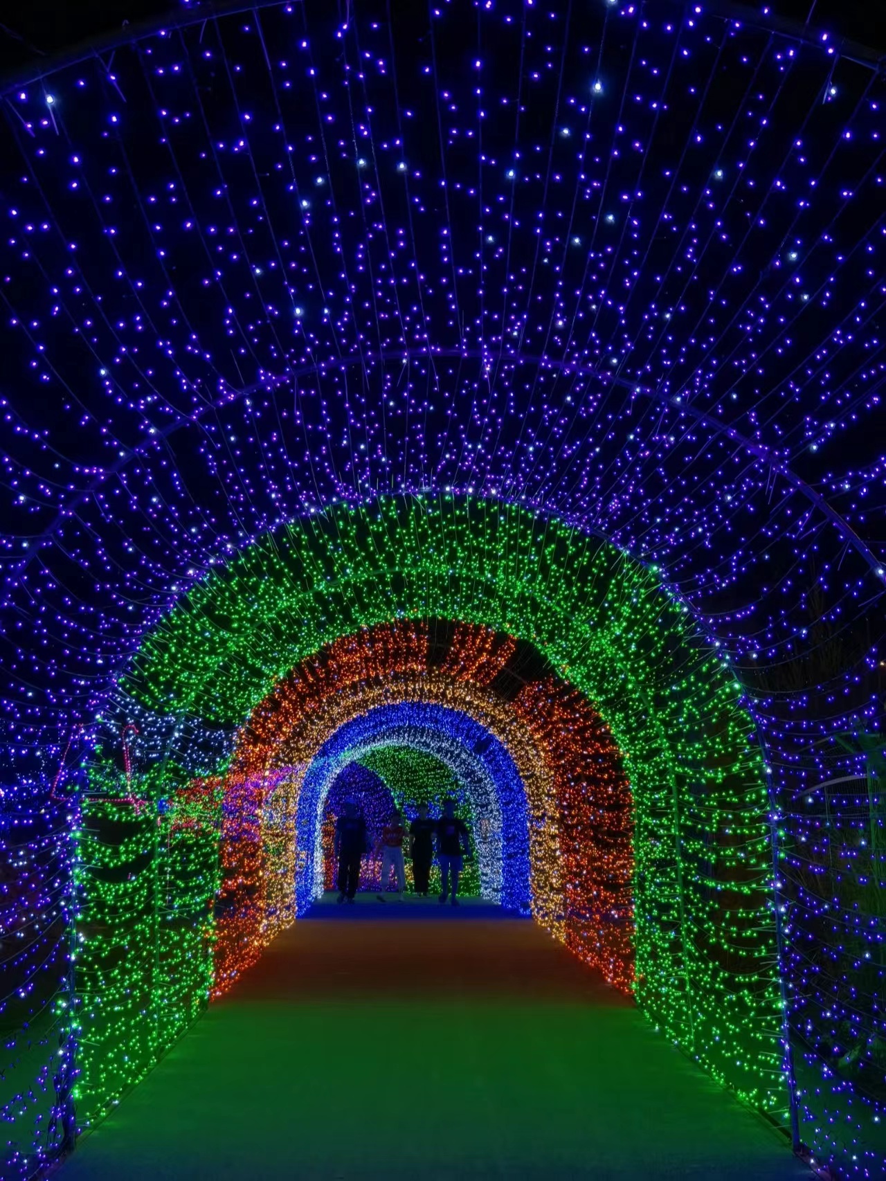 户外大型灯光节定制时光隧道七彩变色霓虹灯景区商场灯光暖场亮化