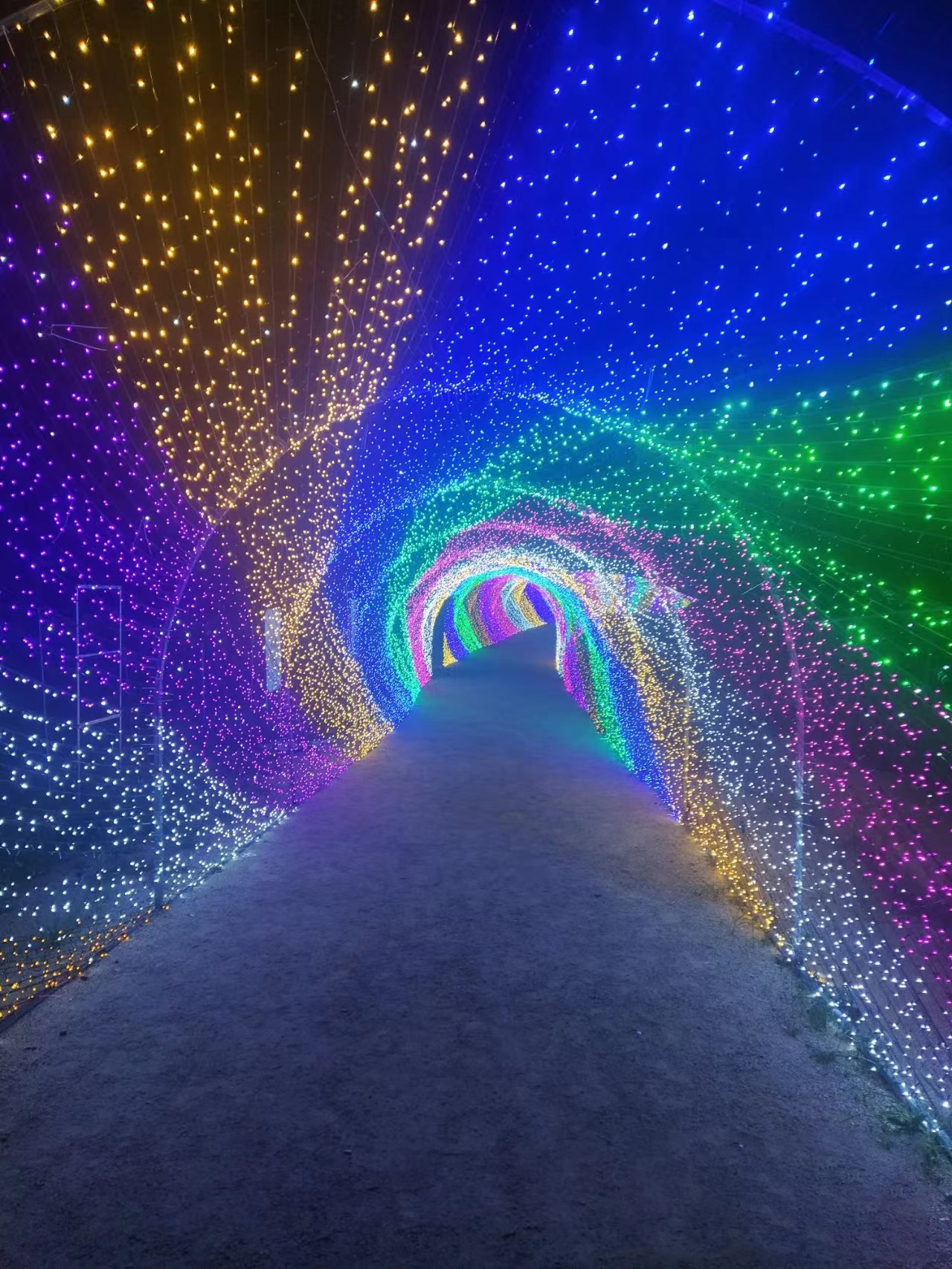 户外大型灯光节定制时光隧道七彩变色霓虹灯景区商场灯光暖场亮化