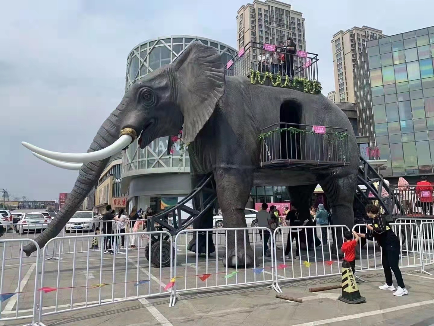 机械大象巡游机械大象大象全国租赁