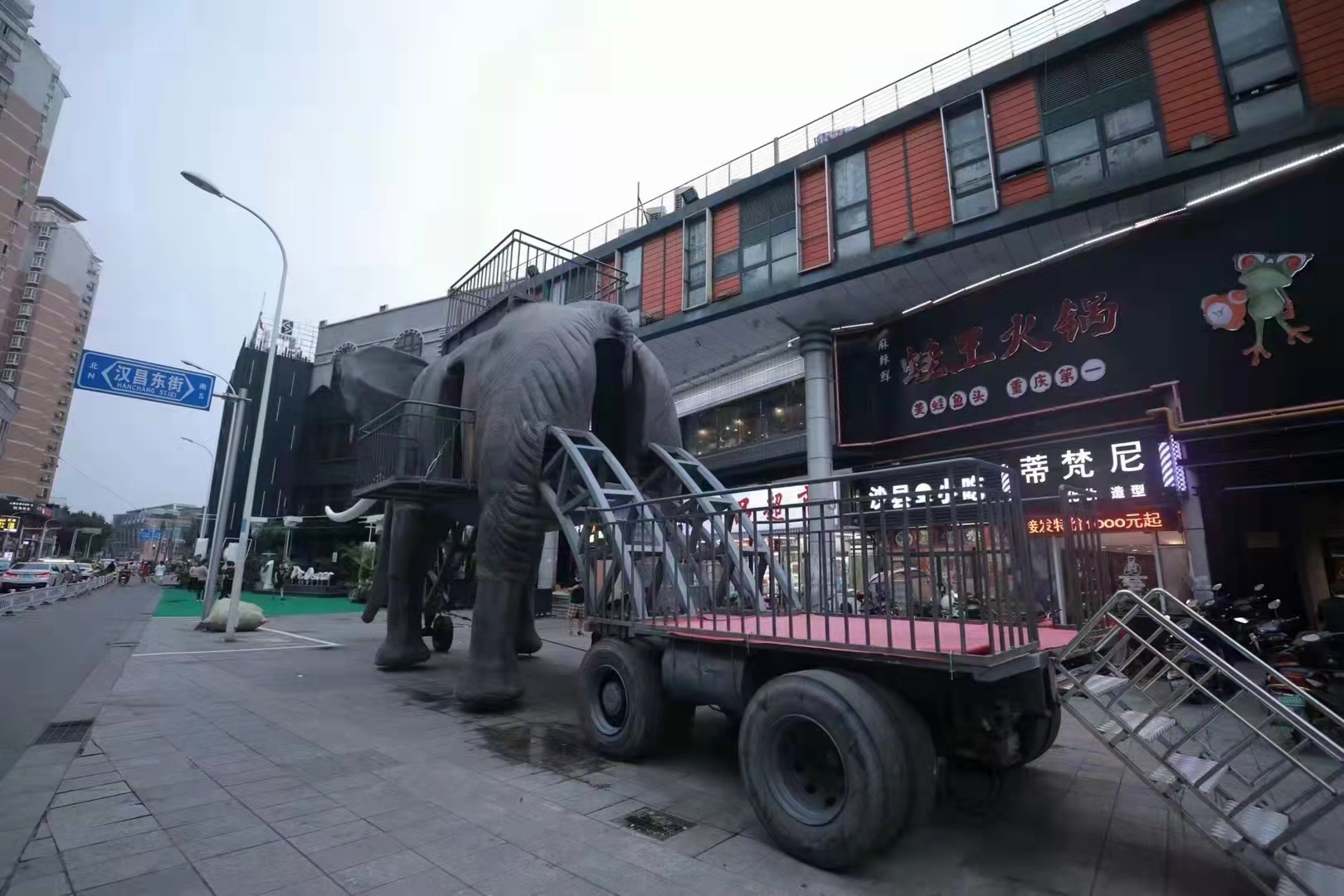机械大象巡游机械大象大象全国租赁