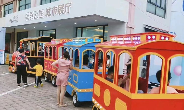 无轨托马斯小火车出租 商场巡游电动小火车租赁