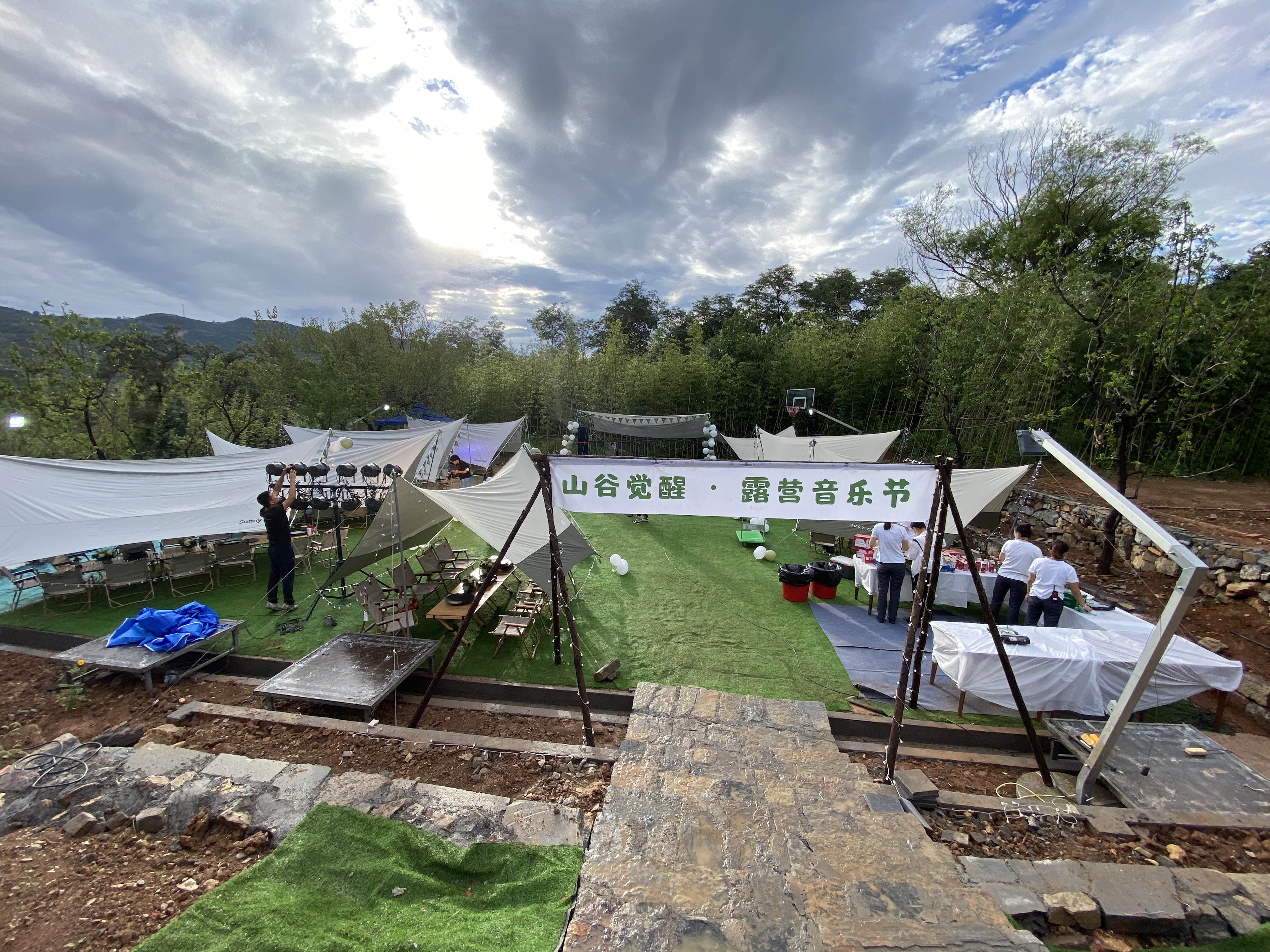 露营氛围场景搭建露营装备租赁全国