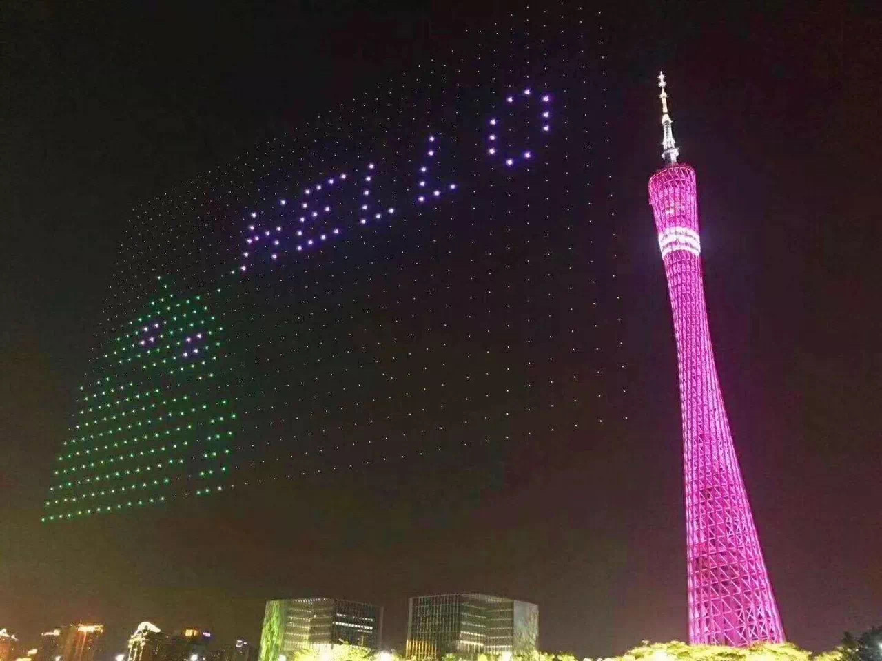 广州小蛮腰无人机灯光秀