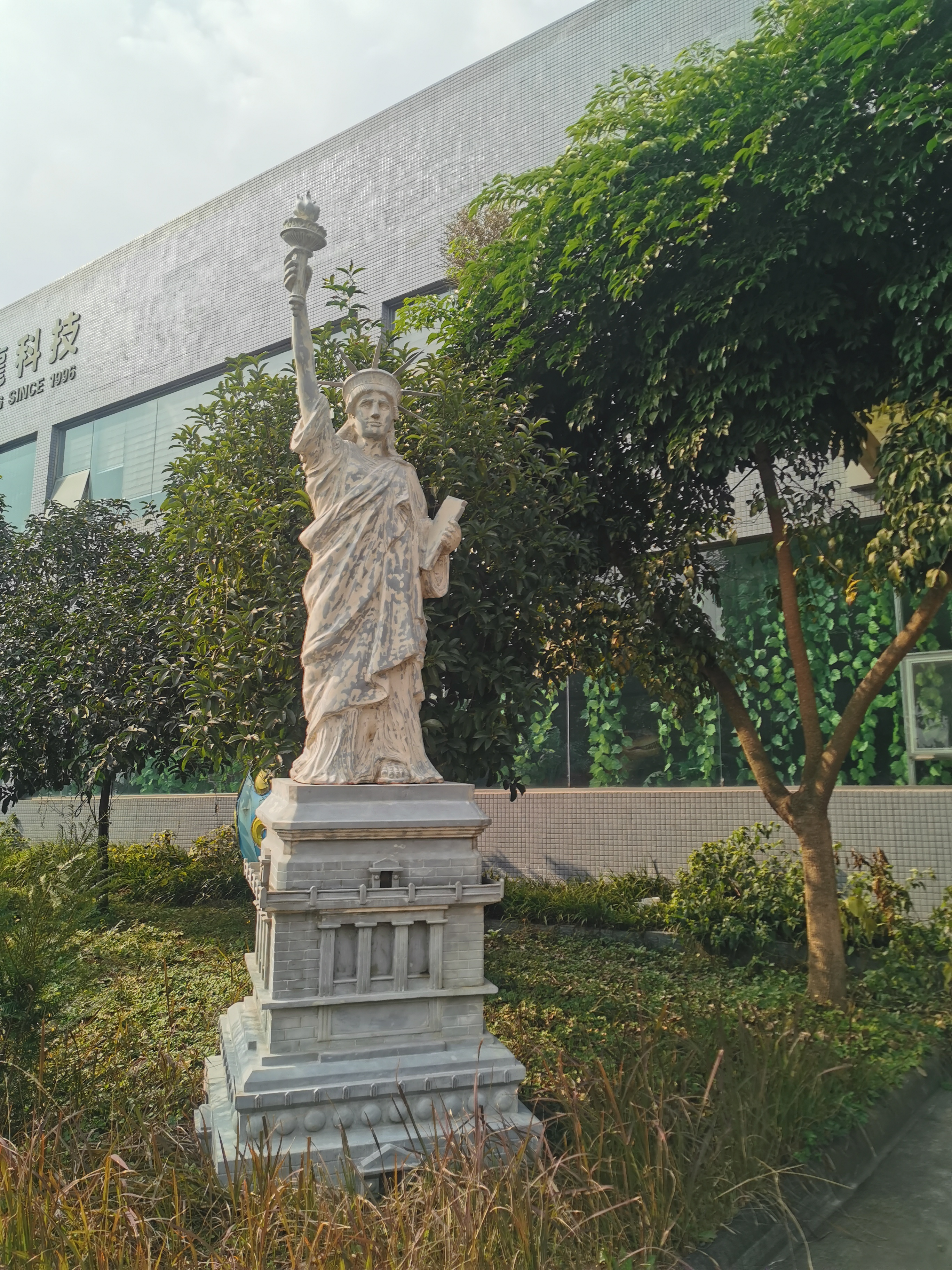 世界各地著名微缩景观玻璃钢雕塑制作工厂科普教育博物馆展览馆