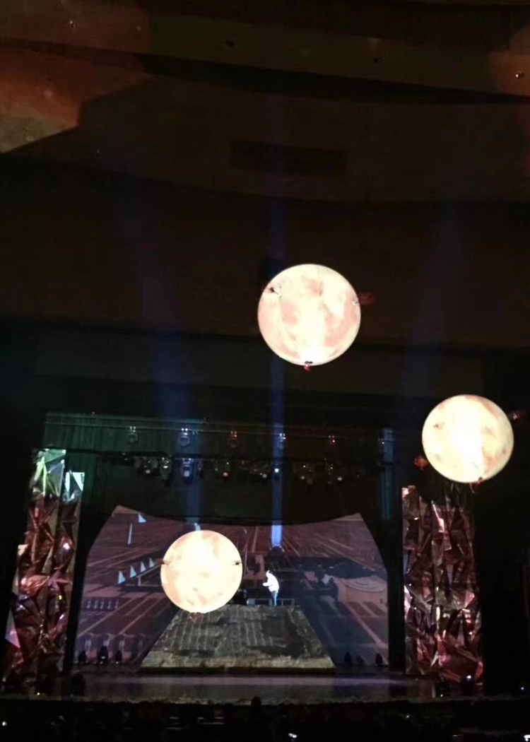 科技飞行球表演