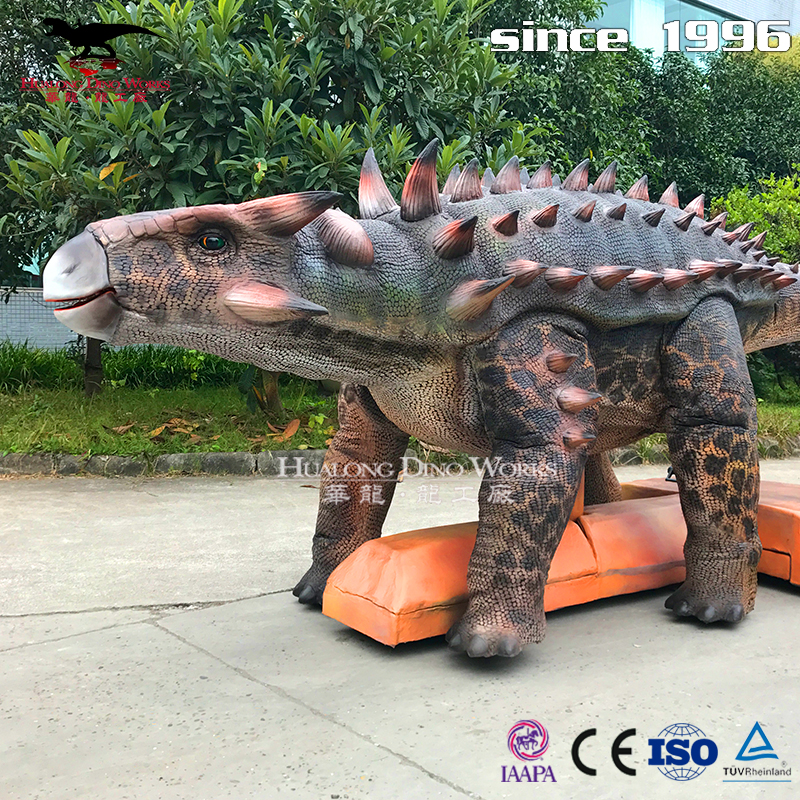 大型软体硅胶仿真行走恐龙打卡拍照网红热销产品声光电结合骑乘龙