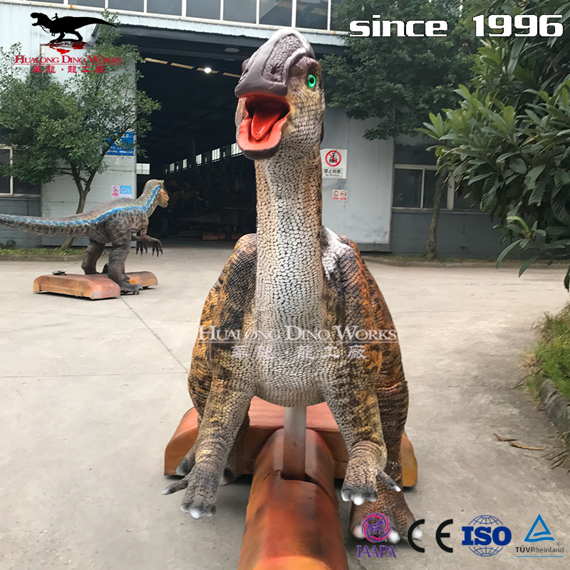 大型软体硅胶仿真行走恐龙打卡拍照网红热销产品声光电结合骑乘龙