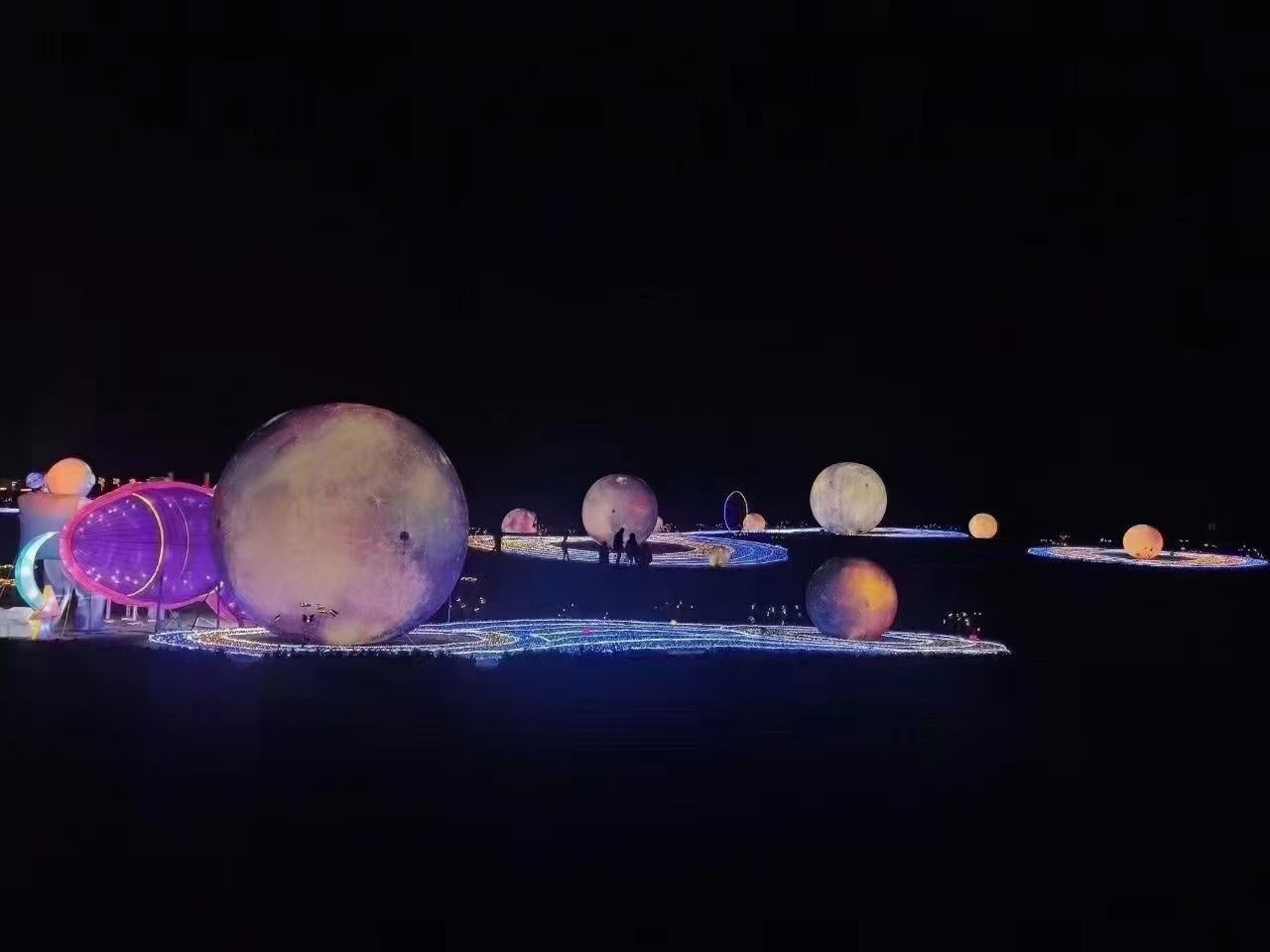 梦幻星球灯光节