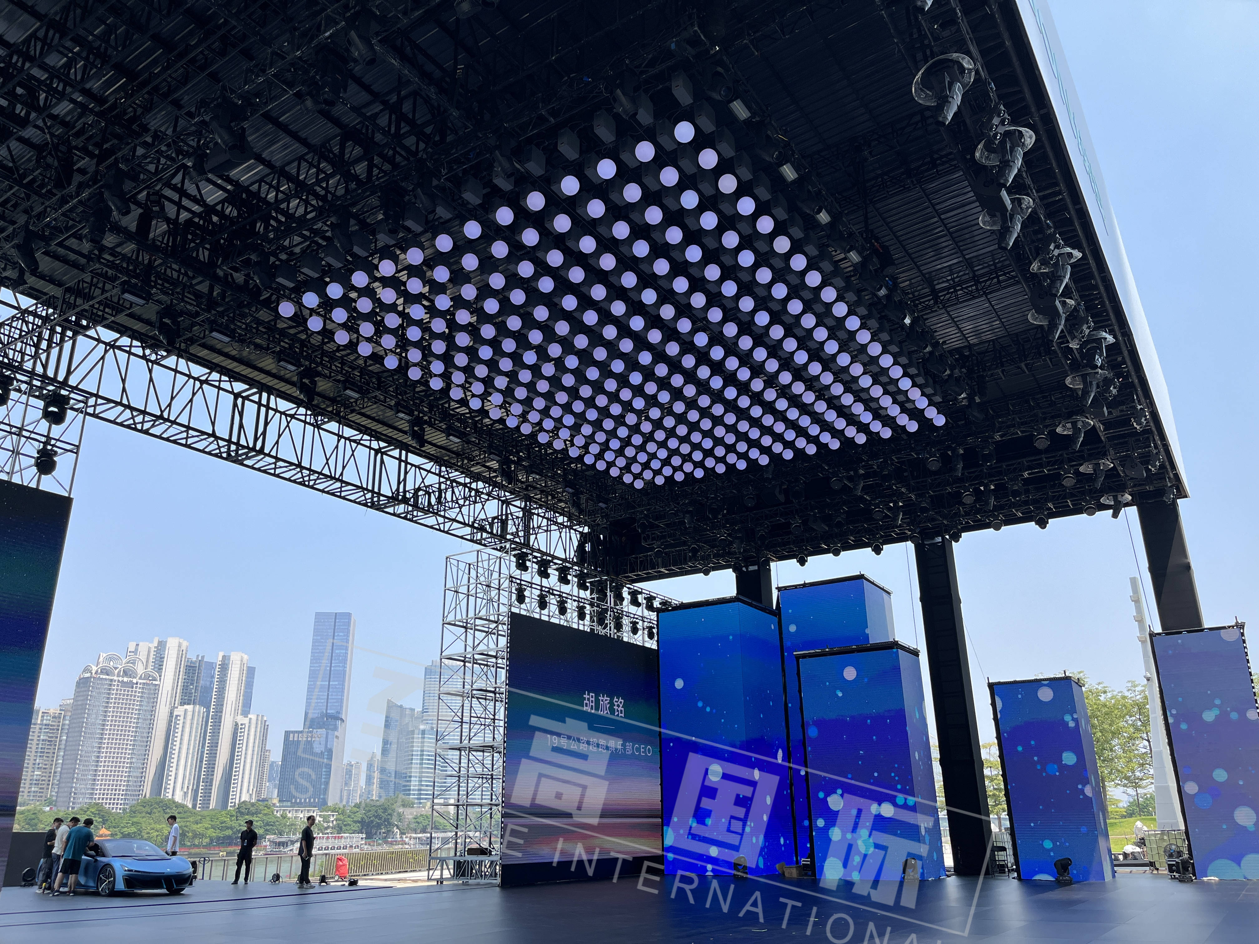 埃安新品发布悬浮矩阵球