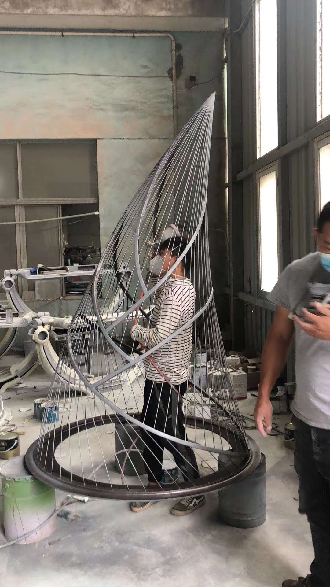 日照古城景观 不锈钢灯光竹笋雕塑 镂空植物笋雕塑定制