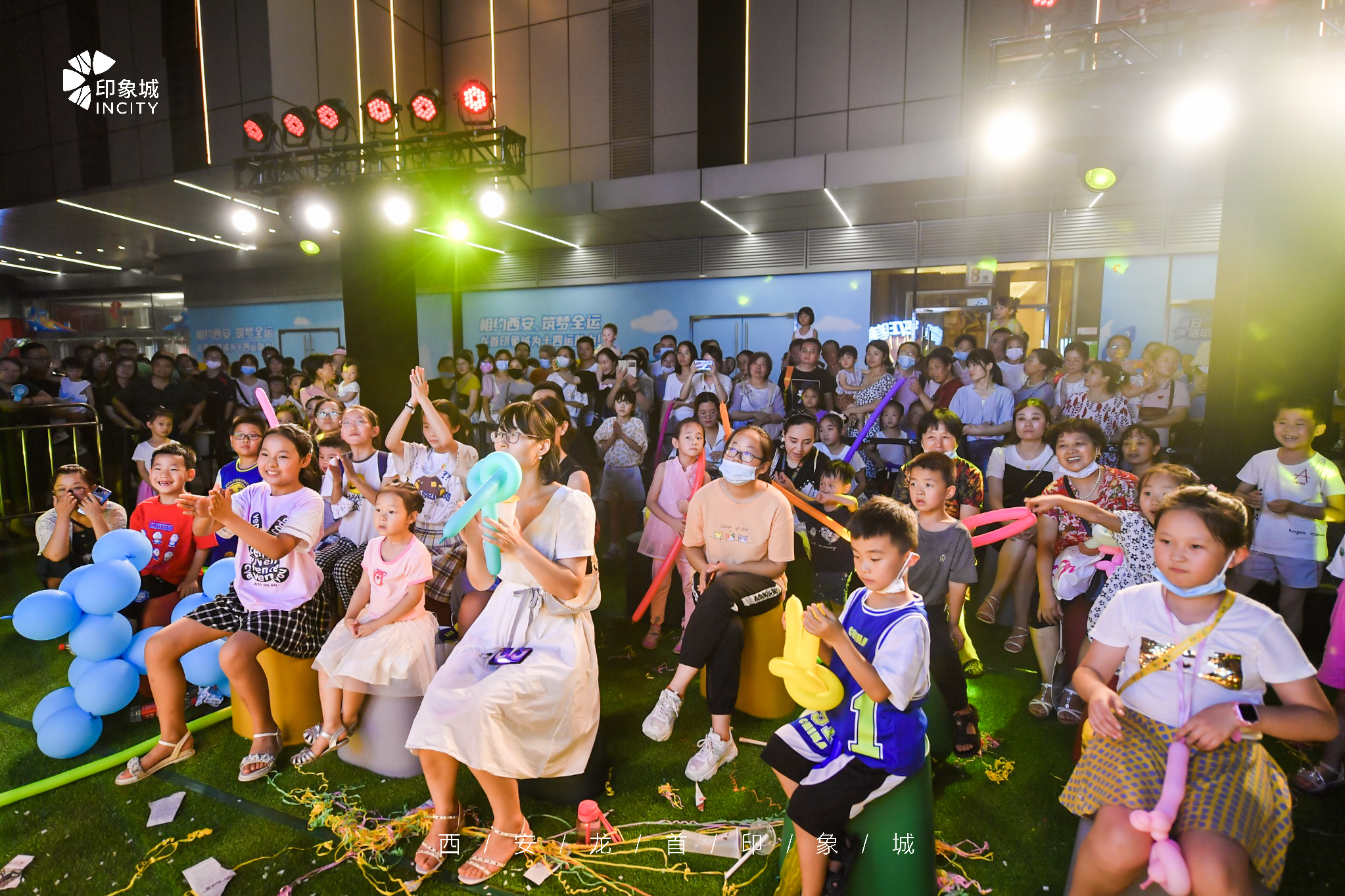 杂技小丑暖场引流表演