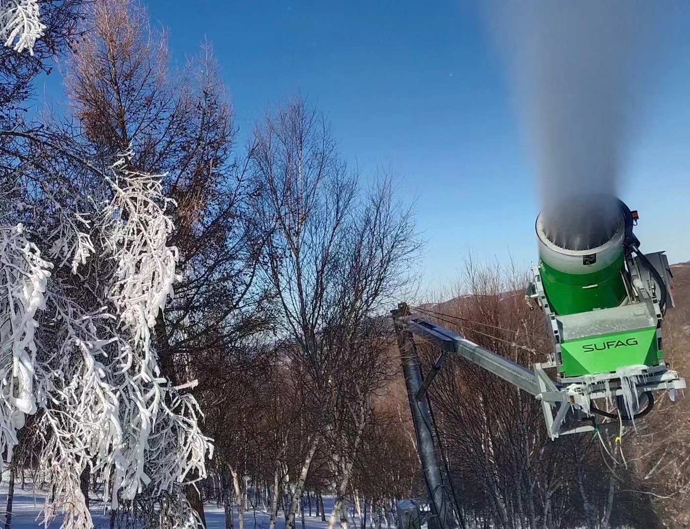 大型造雪机出租 大型冰雪节 冰雪主题乐园打造