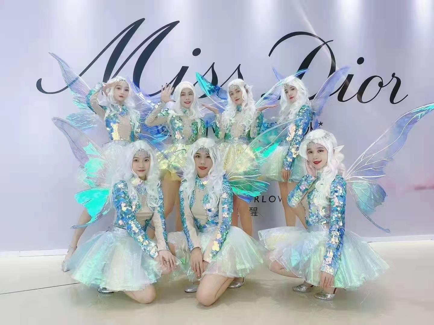 暖场巡游表演