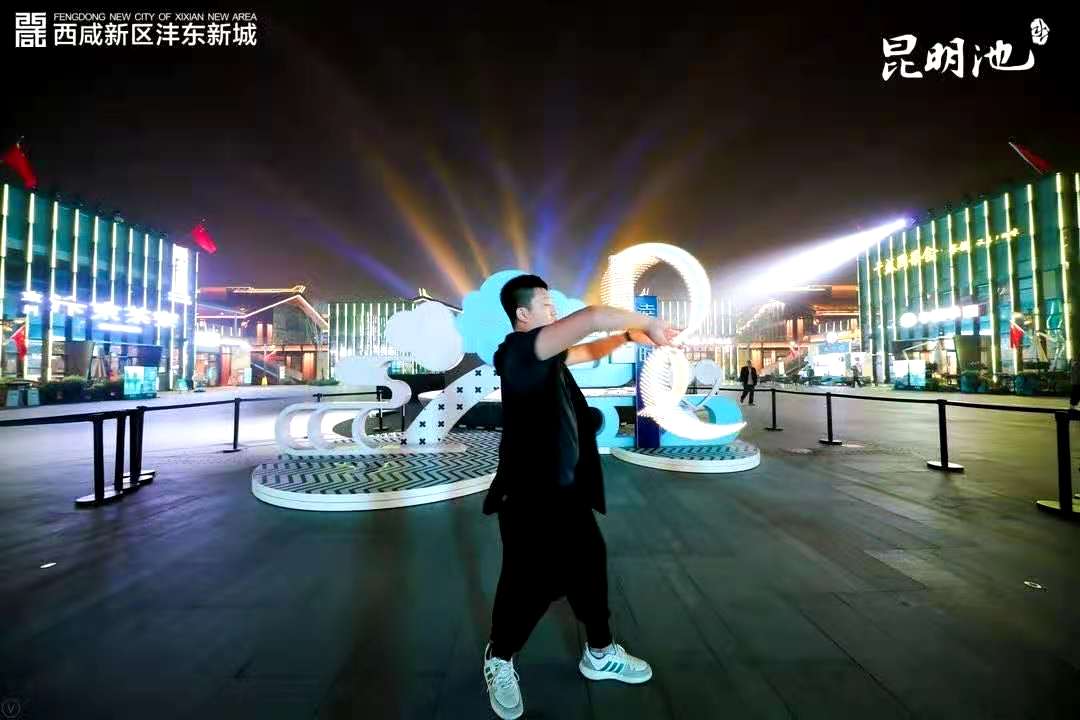 行为艺术之视觉秀表演