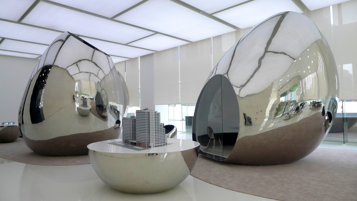 上海世纪广场镜面不锈钢建筑物