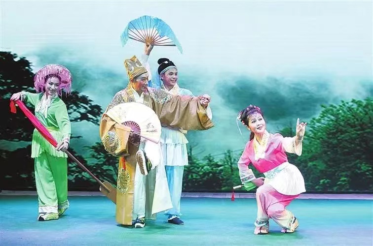 赣南采茶戏