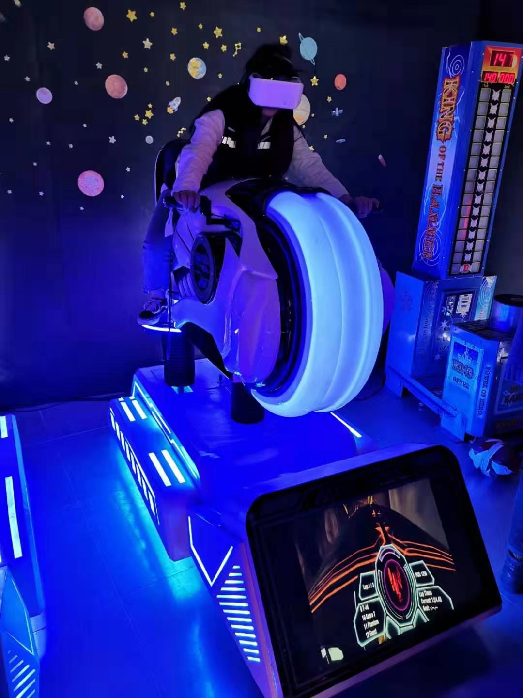 VR设备 VR9D蛋椅 VR赛车 VR神州飞船 VR飞机