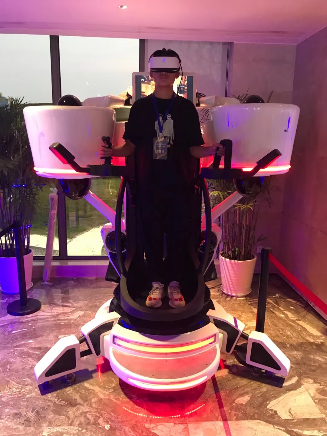 VR设备 VR9D蛋椅 VR赛车 VR神州飞船 VR飞机