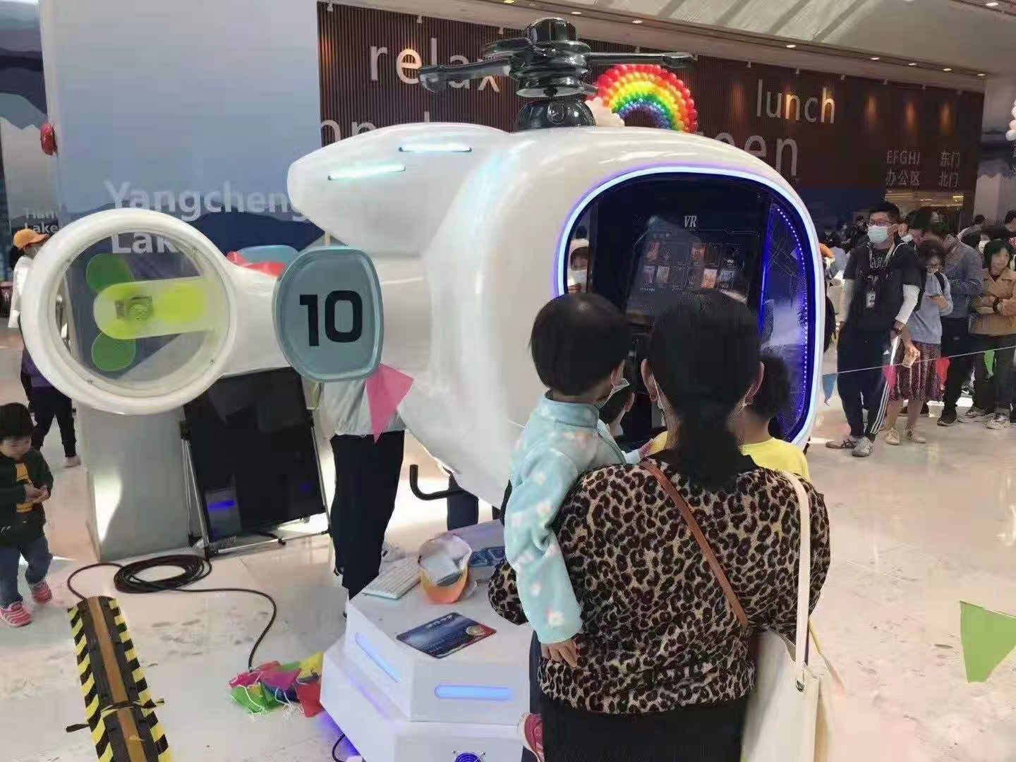 VR设备 VR9D蛋椅 VR赛车 VR神州飞船 VR飞机