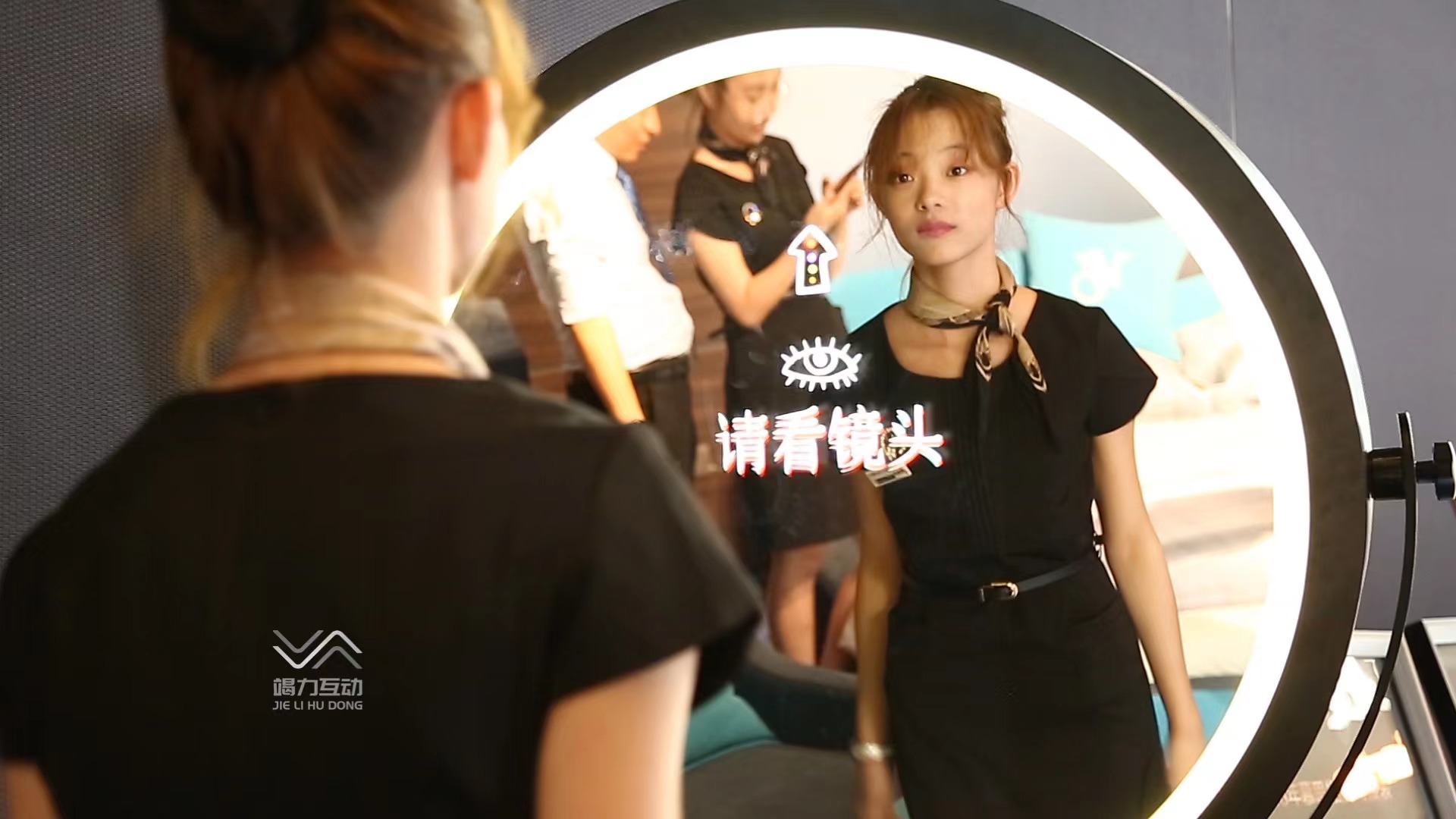 2023创意互动拍照装置/魔镜拍照装置