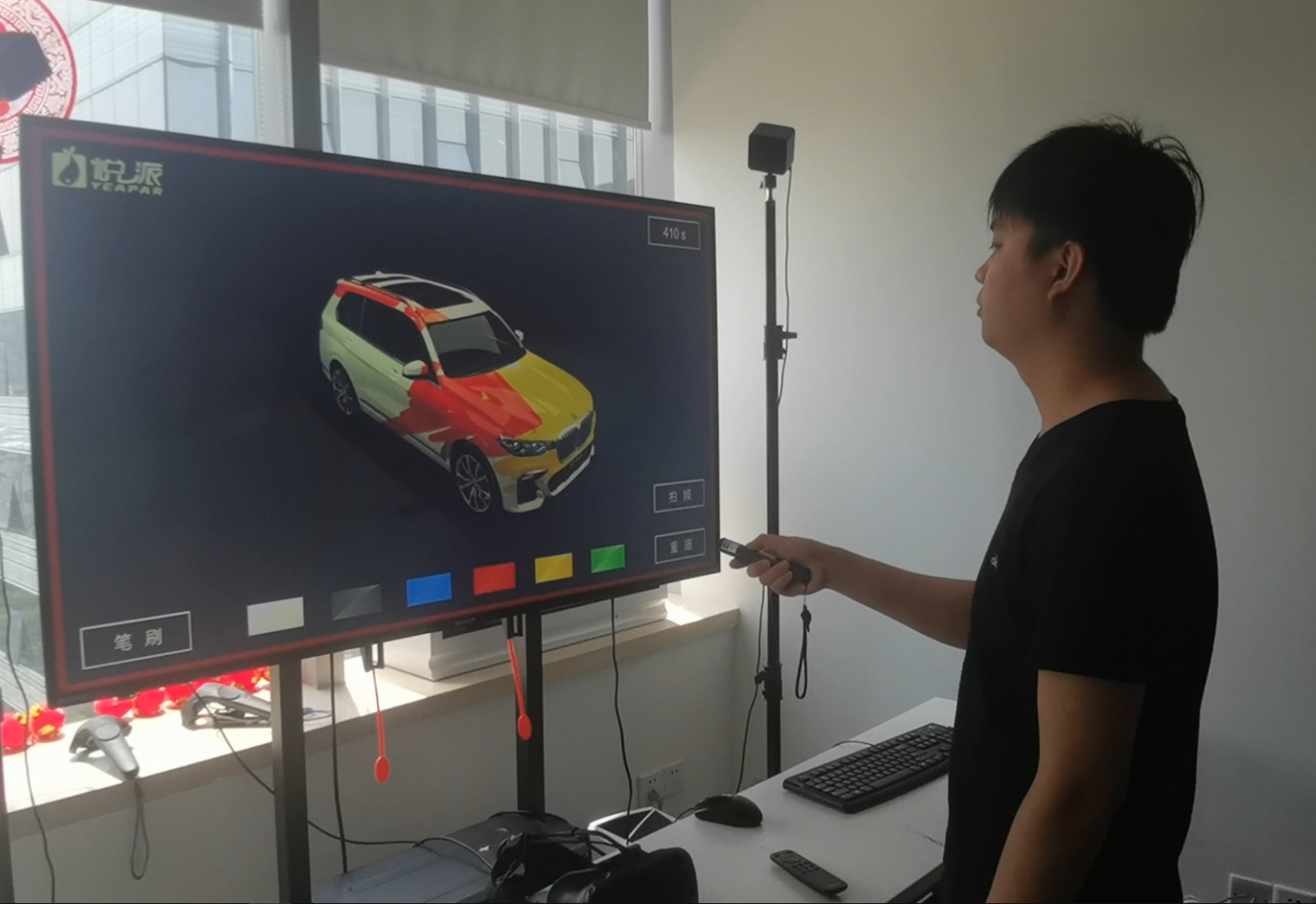 车展品牌创意互动——DIY颜色喷绘