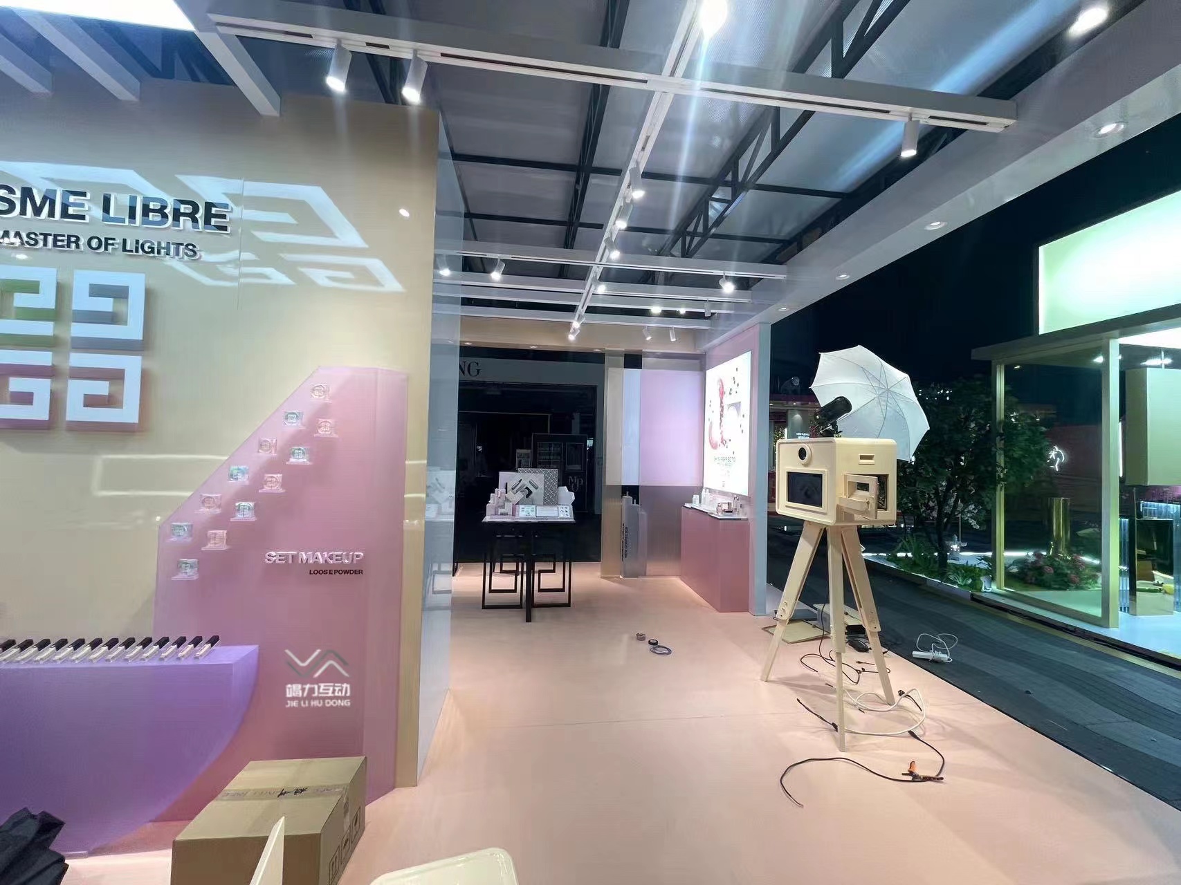 全国-萌拍拍照一体机拍照打印—创意互动拍照装置