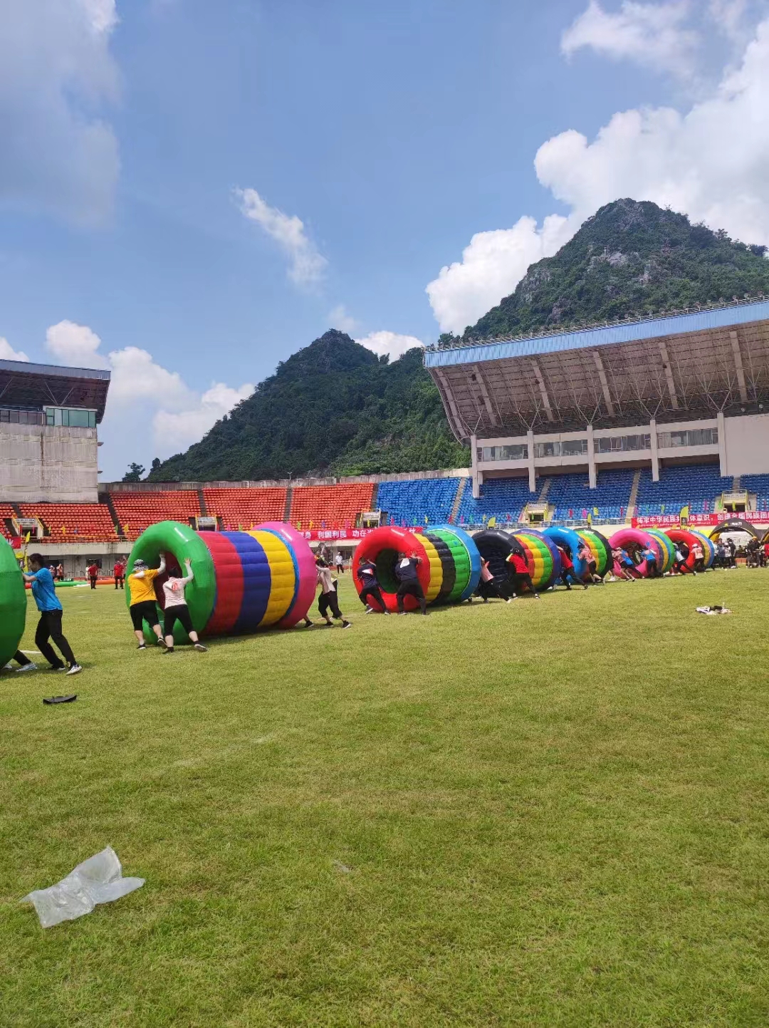 各种趣味游园道具充气城堡