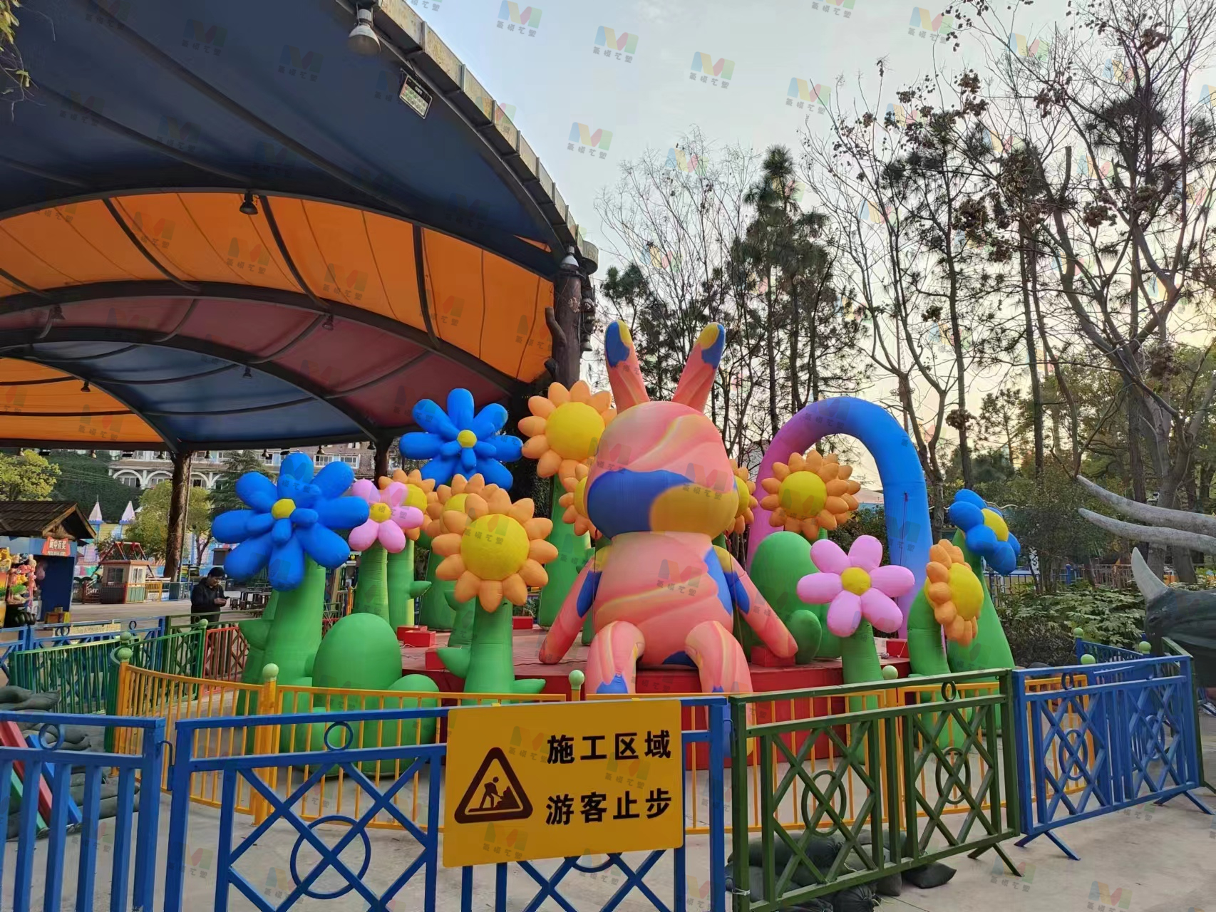 春日乐园主题气模落地❗