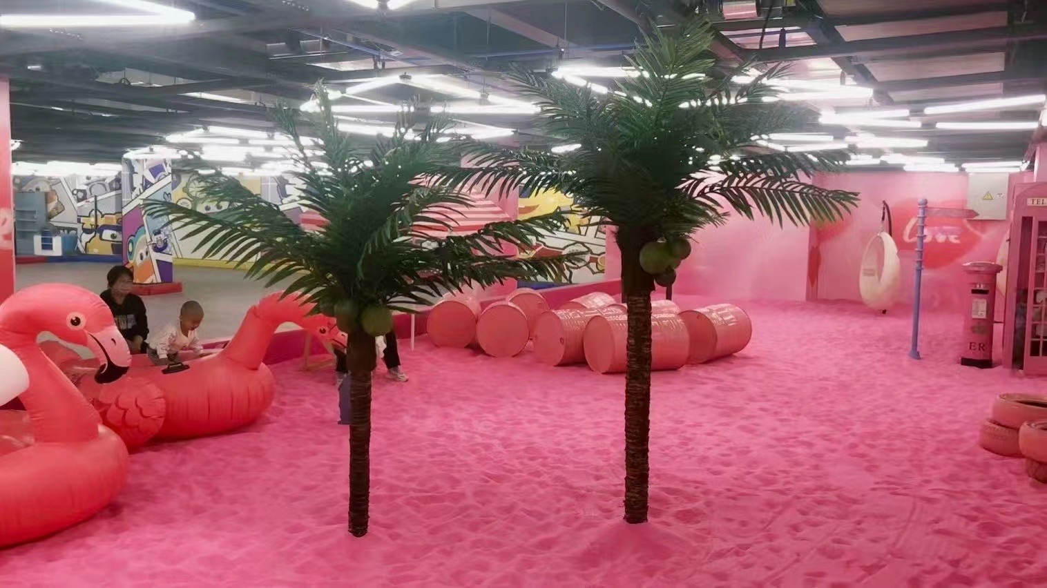 粉色沙滩
