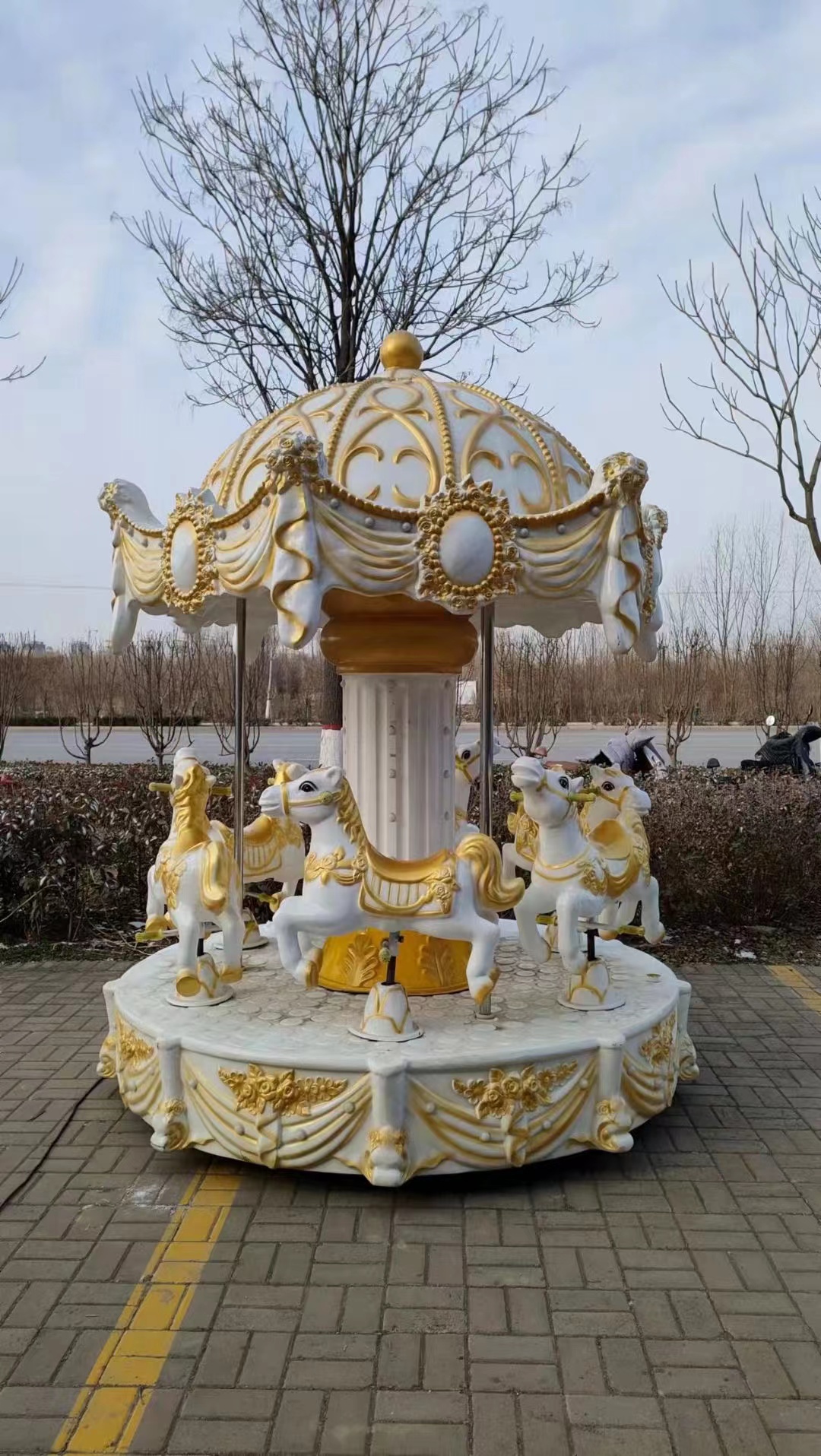 旋转木马