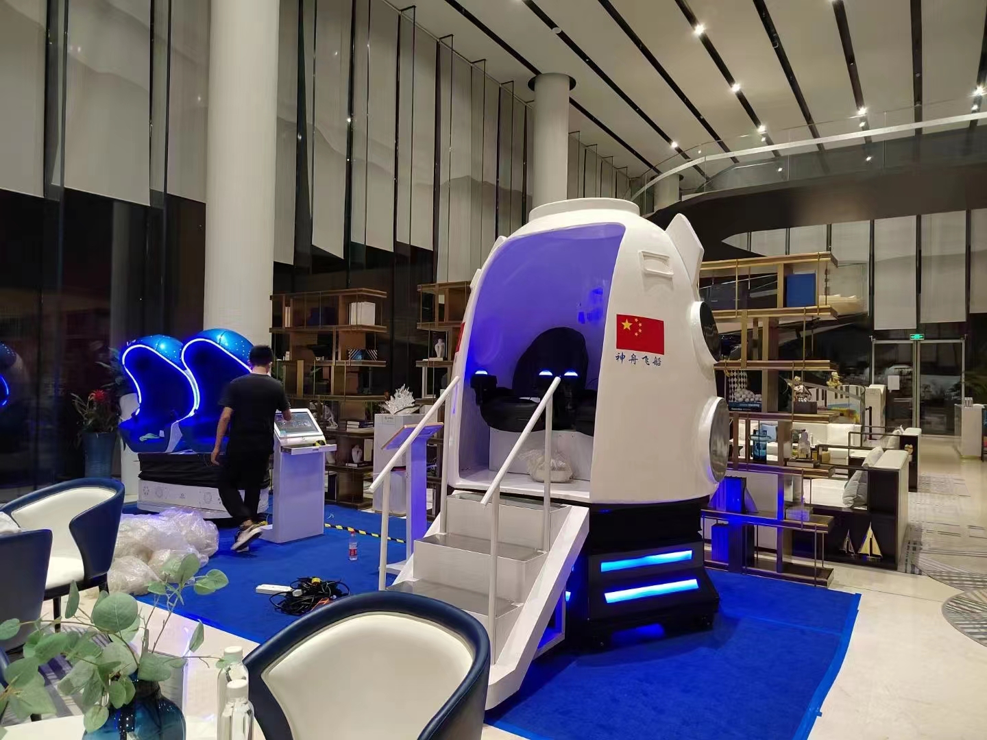 VR设备科技互动游戏设备机器vr机器人