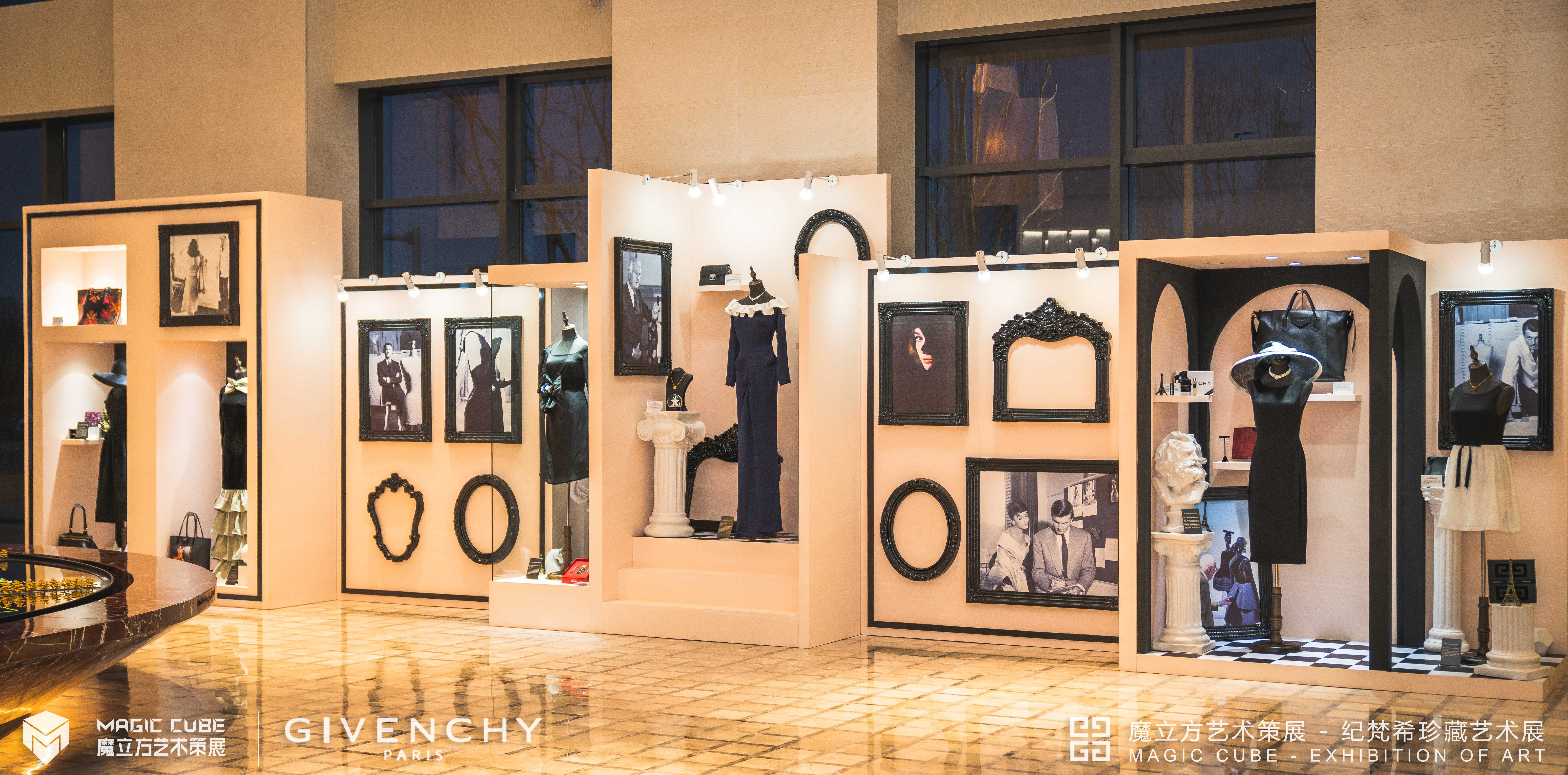 GIVENCHY  纪梵希箱包艺术展