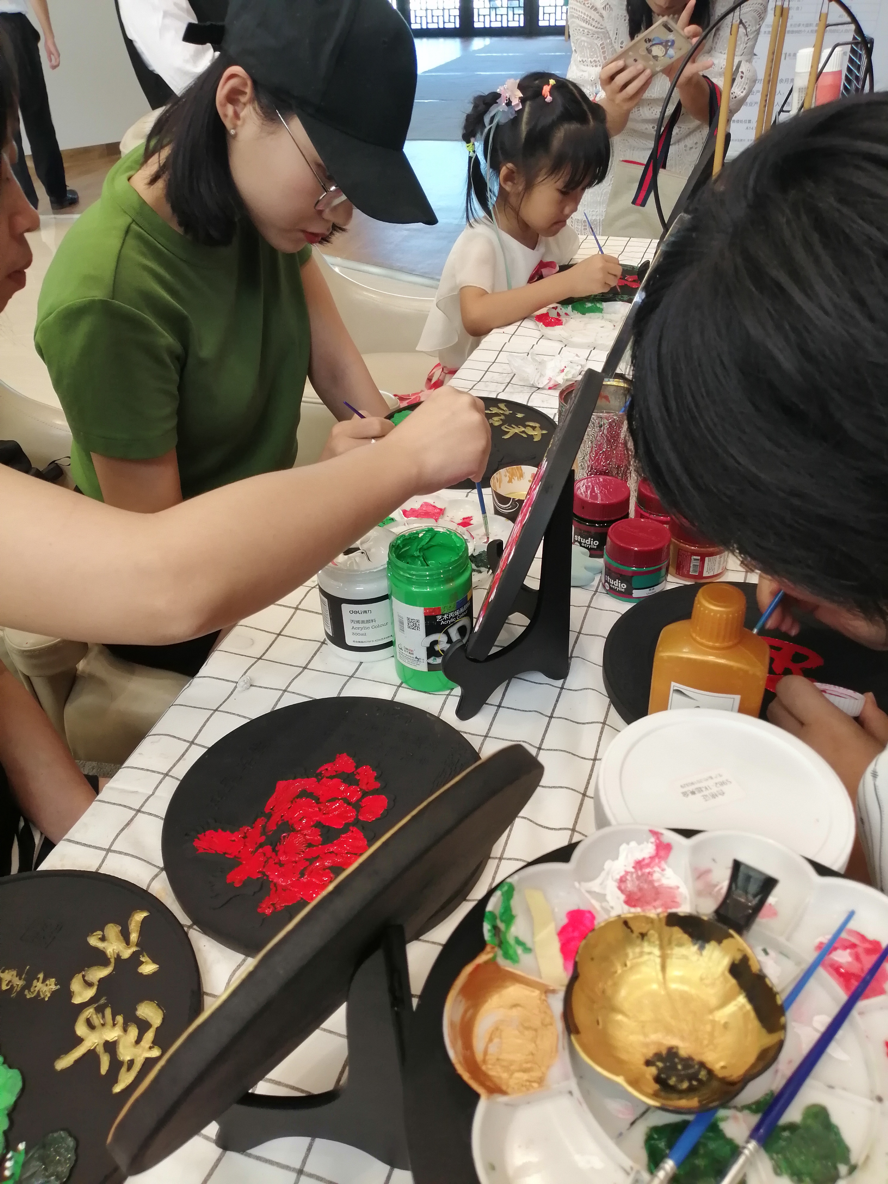 炭雕彩绘