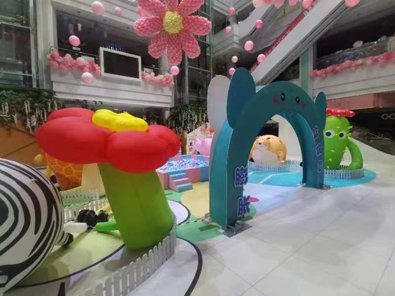 膨胀动物园
