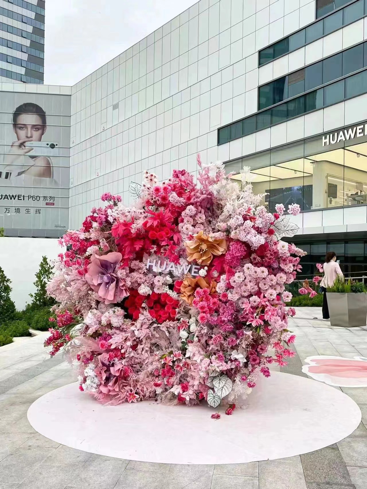 四米巨型花束来喽/南京巨型玫瑰花束厂家/可定制