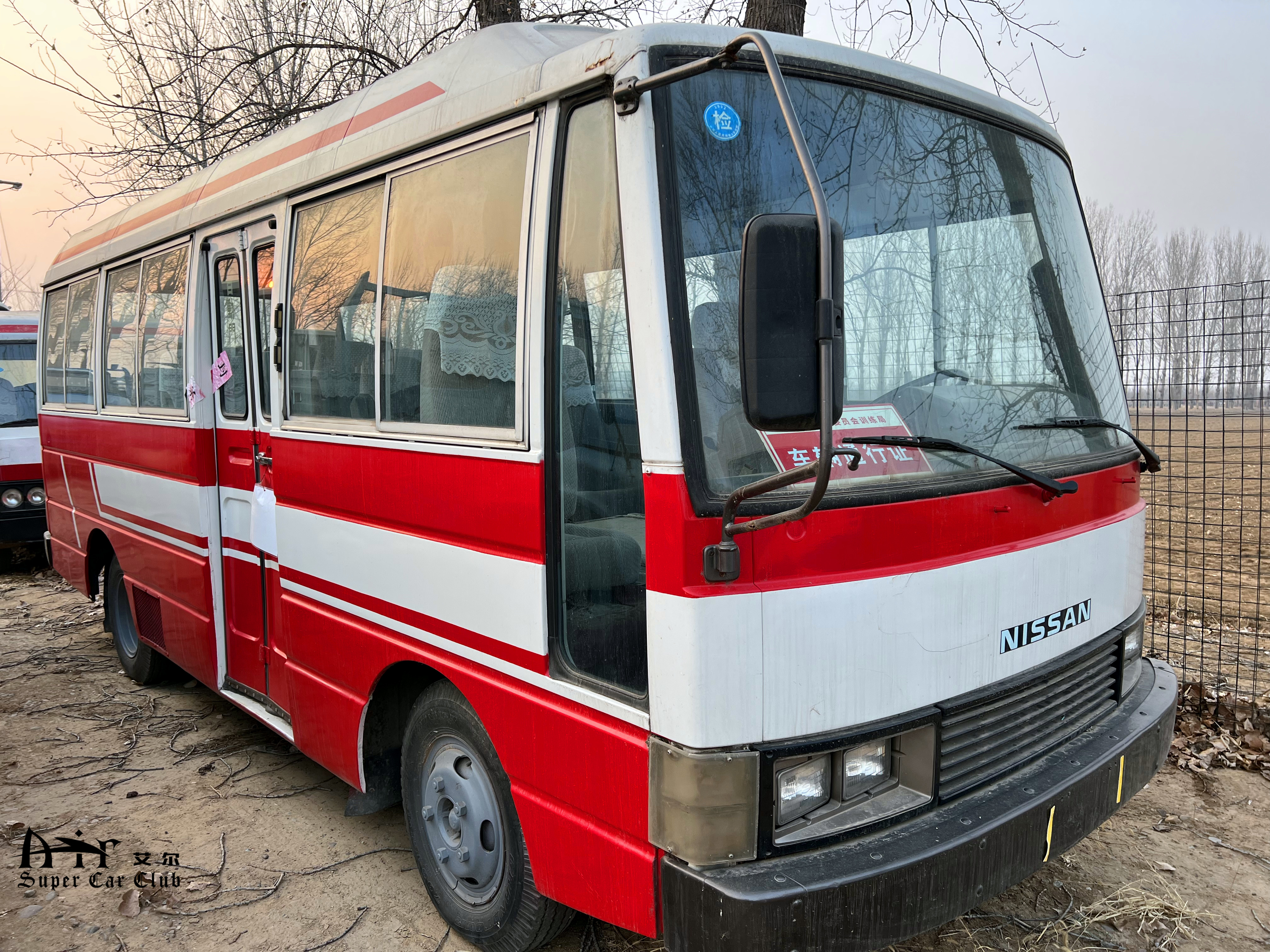 80年代公交车大巴车影视道具车