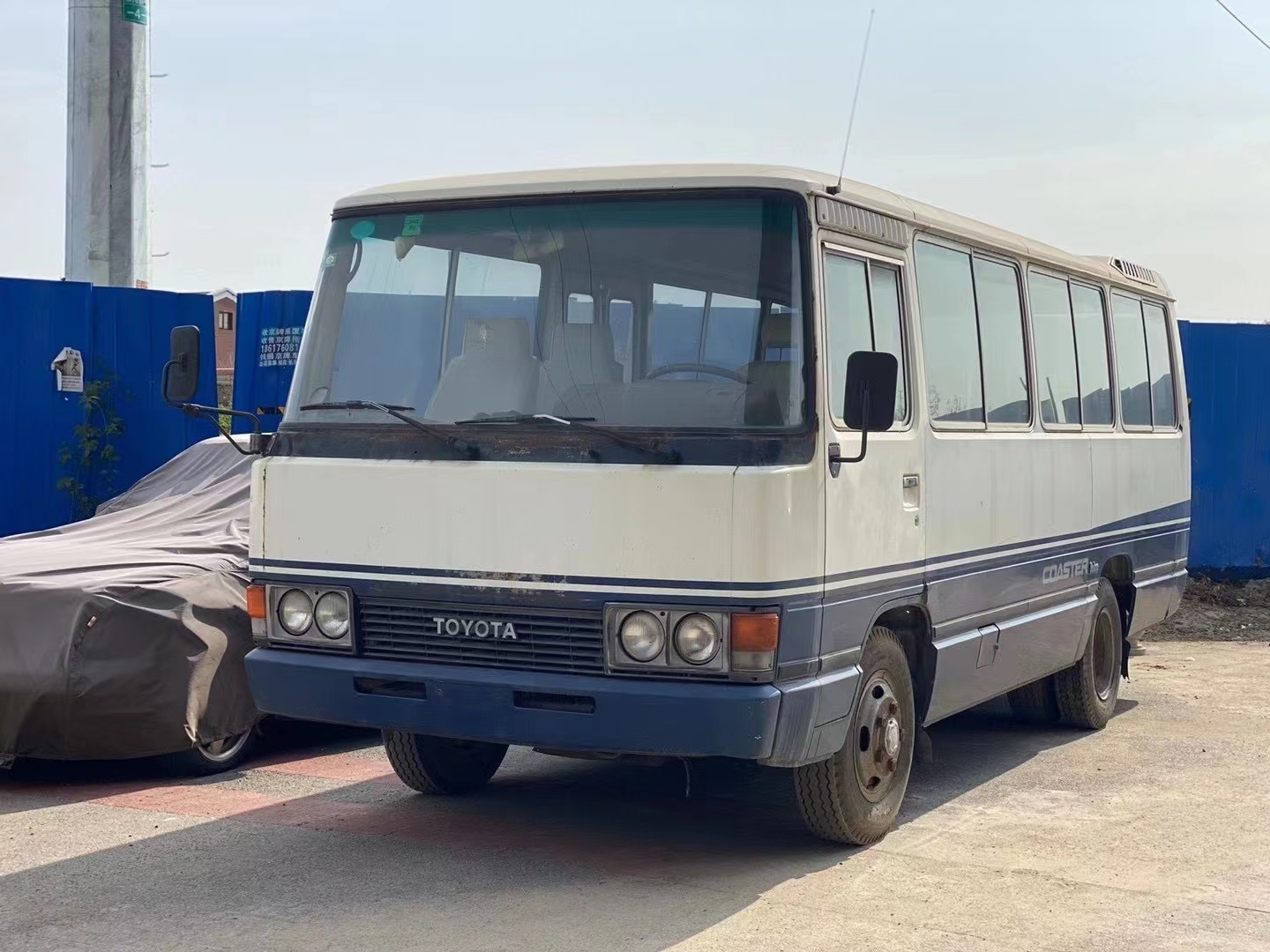 80年代公交车大巴车影视道具车