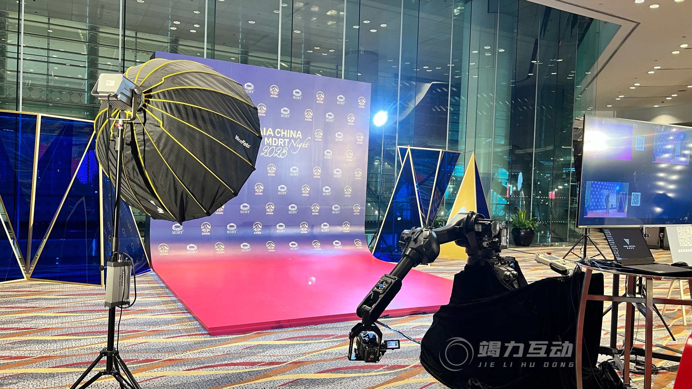 2023AIA盛典香港格莱美机械臂